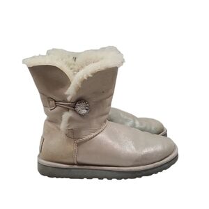 Ugg Australia Women Bailey I Do Wedding Bridal Short Sheepskin Boots shoes 8